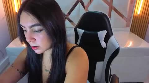 Scarlett online show from October 2025 12:33:01 PM