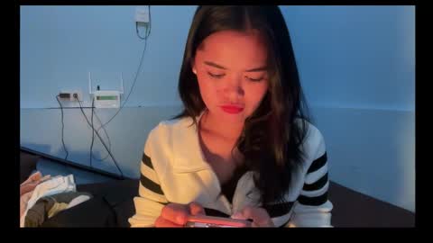 Snapshot of scarlett_snow0 chatting on September 2025 12:18:01 PM Scarlett online show from September 2025 12:18:01 PM