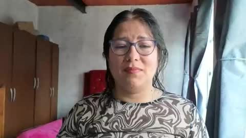 Snapshot of scarlett_widow chatting on April 2026 04:26:01 PM scarlett_widow online show from April 2026 04:26:01 PM