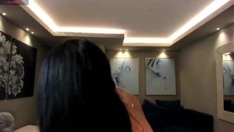 Scarlett online show from November 2025 11:02:02 AM