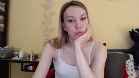 Snapshot of scarlettford chatting on January 2025 04:09:01 PM Scarlett online show from January 2025 04:09:01 PM