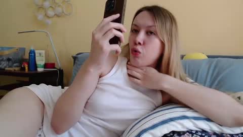 Snapshot of scarlettford chatting on February 2025 01:38:02 PM Scarlett online show from February 2025 01:38:02 PM