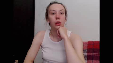 Snapshot of scarlettford chatting on October 2025 05:13:01 PM Scarlett online show from October 2025 05:13:01 PM