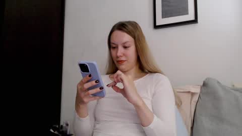 Snapshot of scarlettford chatting on October 2025 04:39:01 PM Scarlett online show from October 2025 04:39:01 PM