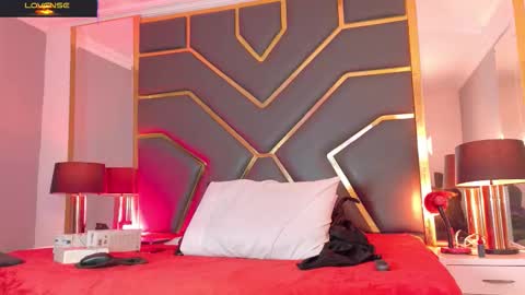 Scarlett Hot online show from December 2025 12:12:01 PM