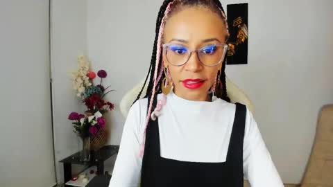 Scarlett online show from February 2025 12:19:02 AM