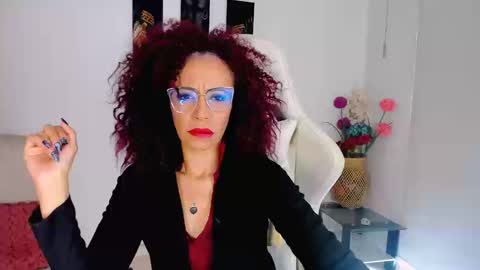 Scarlett online show from September 2025 09:04:01 PM