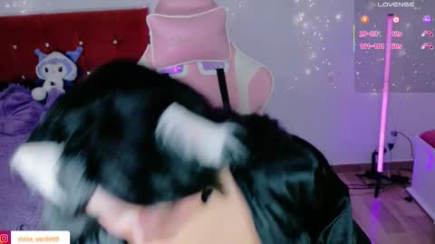 chloe online show from October 2025 04:54:01 AM