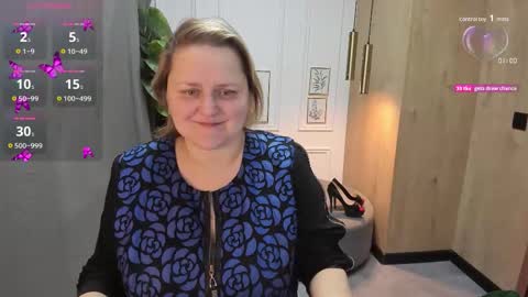 Scarlett online show from December 2025 05:12:02 AM