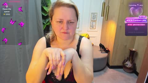 Scarlett online show from April 2026 05:41:02 AM