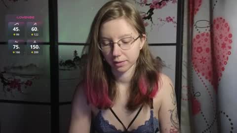 Scarlett online show from October 2025 12:19:01 PM