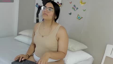 Snapshot of scarlettwhitmore chatting on October 2025 03:34:02 AM Scarlett Whitmore online show from October 2025 03:34:02 AM