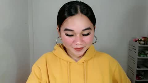 Snapshot of scarletvamp chatting on April 2026 10:03:02 PM scarletvamp online show from April 2026 10:03:02 PM