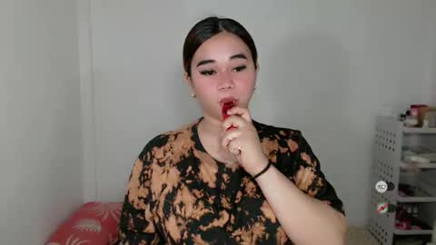 Snapshot of scarletvamp chatting on April 2026 12:29:02 PM scarletvamp online show from April 2026 12:29:02 PM