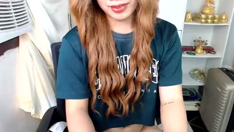 Snapshot of scarletxxxx chatting on December 2024 09:24:01 AM Queen Scarlet online show from December 2024 09:24:01 AM