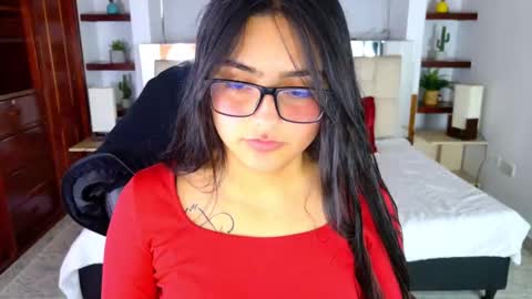 scarllet online show from September 2025 12:05:02 PM