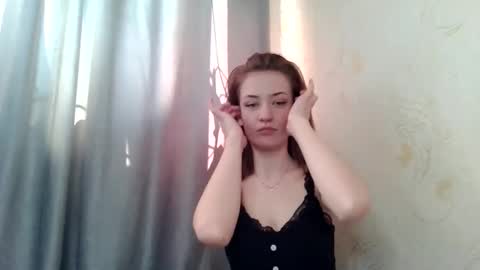 Snapshot of scented_elsa chatting on March 2026 08:40:01 AM Elsa online show from March 2026 08:40:01 AM