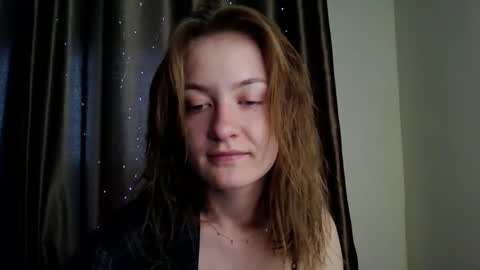 Snapshot of scented_elsa chatting on April 2026 11:12:01 AM Elsa online show from April 2026 11:12:01 AM