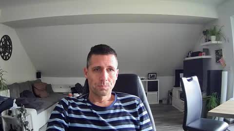 Snapshot of schnuckigeil chatting on January 2026 01:16:02 PM Dildomen online show from January 2026 01:16:02 PM