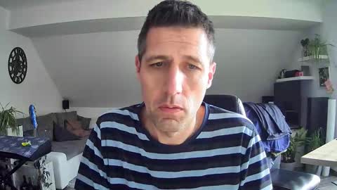 Snapshot of schnuckigeil chatting on February 2026 12:33:01 PM Dildomen online show from February 2026 12:33:01 PM