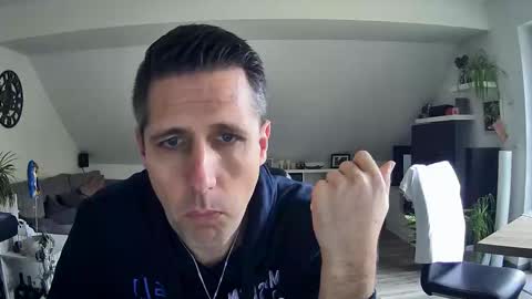 Snapshot of schnuckigeil chatting on February 2026 11:28:02 AM Dildomen online show from February 2026 11:28:02 AM