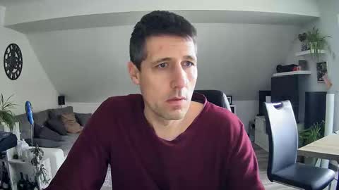 Snapshot of schnuckigeil chatting on February 2026 07:59:01 AM Dildomen online show from February 2026 07:59:01 AM