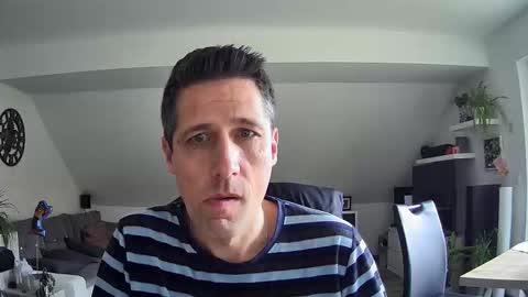 Snapshot of schnuckigeil chatting on February 2026 12:25:01 PM Dildomen online show from February 2026 12:25:01 PM