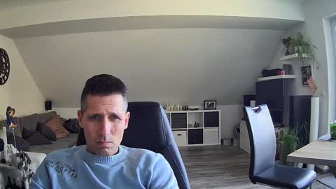 Snapshot of schnuckigeil chatting on March 2026 02:22:02 PM Dildomen online show from March 2026 02:22:02 PM