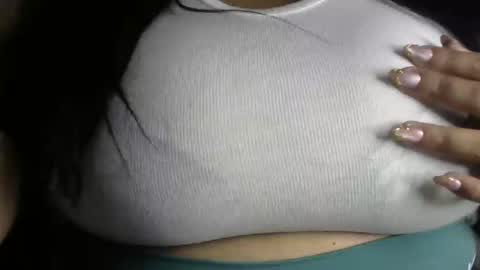 mai latina online show from November 2025 10:59:02 AM