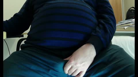 Snapshot of schwanz2023 chatting on December 2024 11:19:01 PM Mick online show from December 2024 11:19:01 PM