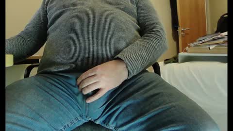 Snapshot of schwanz2023 chatting on December 2024 04:11:01 PM Mick online show from December 2024 04:11:01 PM