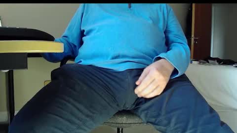 Snapshot of schwanz2023 chatting on October 2025 12:17:02 PM Mick online show from October 2025 12:17:02 PM