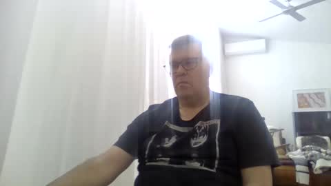 Snapshot of scoobs71 chatting on June 2026 02:22:02 AM Scoobs online show from June 2026 02:22:02 AM