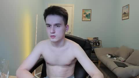 Thomas brunette and Alex blond online show from February 2025 03:51:02 PM