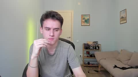 Thomas brunette and Alex blond online show from March 2025 01:42:01 PM