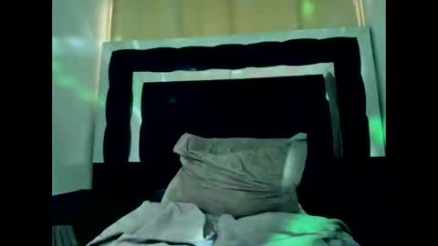 Snapshot of scook_gray chatting on February 2026 06:42:01 PM scook_gray online show from February 2026 06:42:01 PM