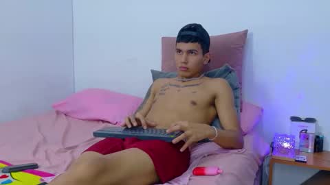 Snapshot of scook_gray chatting on June 2026 10:52:01 AM scook_gray online show from June 2026 10:52:01 AM