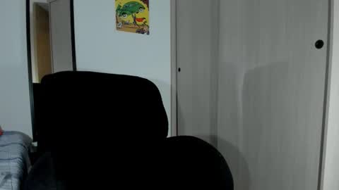 Snapshot of scott__miller chatting on October 2025 06:03:02 AM scott__miller online show from October 2025 06:03:02 AM