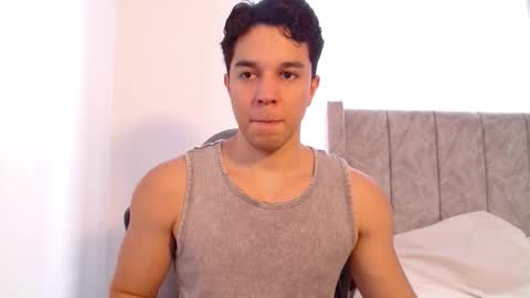 Snapshot of scott_brasher1 chatting on December 2025 09:22:01 PM Twitter Scott brasher1 Instagram Camiloestuardo2 online show from December 2025 09:22:01 PM