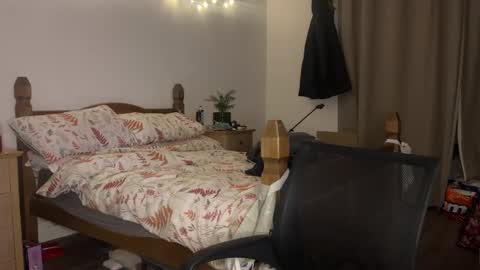 Snapshot of scottish_twink01 chatting on December 2024 07:22:01 PM danny online show from December 2024 07:22:01 PM