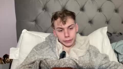 Snapshot of scottish_twink01 chatting on January 2025 01:28:02 AM danny online show from January 2025 01:28:02 AM