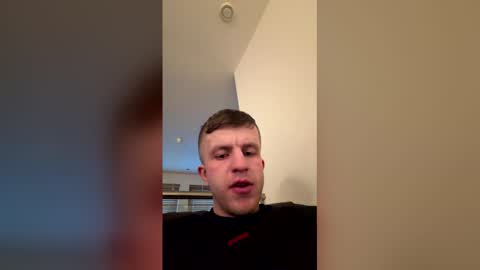 scottishguy220110 online show from February 2026 04:33:01 PM