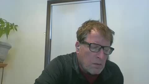 Snapshot of scottpbi52 chatting on January 2025 08:21:01 PM scottpbi52 online show from January 2025 08:21:01 PM