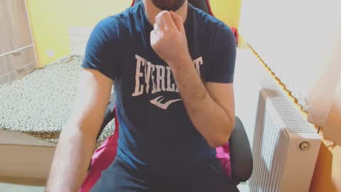 Snapshot of scotty_98 chatting on January 2025 06:27:02 PM scotty_98 online show from January 2025 06:27:02 PM