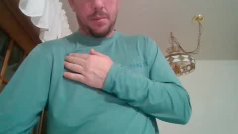 Snapshot of scottydoesntknow0 chatting on December 2024 03:15:01 AM scottydoesntknow0 online show from December 2024 03:15:01 AM