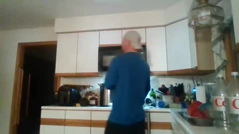 Snapshot of scottydoesntknow0 chatting on December 2024 02:28:02 AM scottydoesntknow0 online show from December 2024 02:28:02 AM