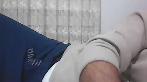 Snapshot of screw2 chatting on January 2025 05:56:01 PM Evren online show from January 2025 05:56:01 PM