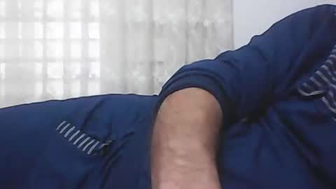 Snapshot of screw2 chatting on January 2025 10:06:02 AM Evren online show from January 2025 10:06:02 AM