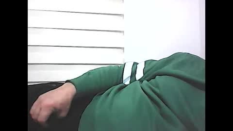 Snapshot of screw2 chatting on March 2025 09:48:02 PM Evren online show from March 2025 09:48:02 PM