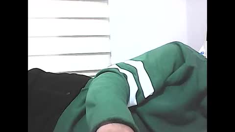 Snapshot of screw2 chatting on March 2025 03:16:02 PM Evren online show from March 2025 03:16:02 PM